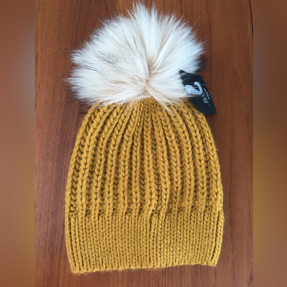 NWT Babo Mustard Knit Beanie with Faux Fur Pom